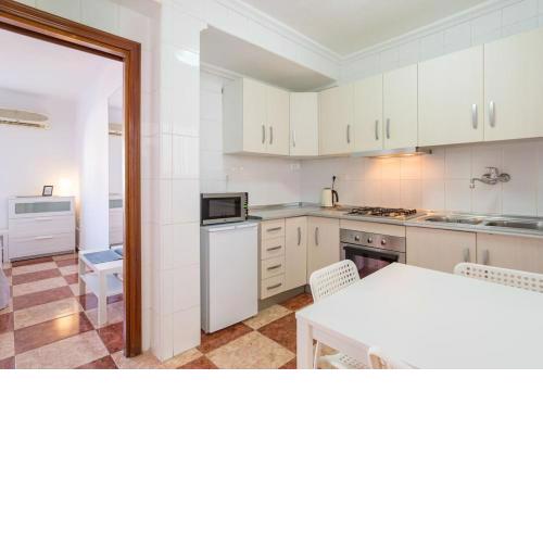 Apartment with Work/Study room close to Old Town