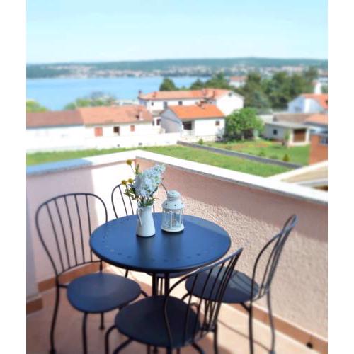 Apartment Yellow Porat