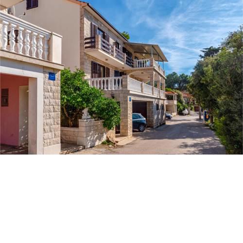 Apartment Zavalatica IV