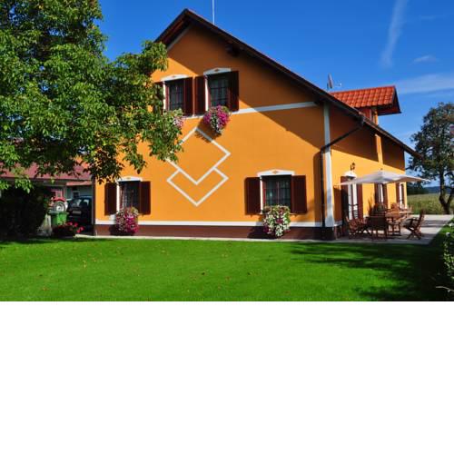 Apartments - Turistična kmetija Vrbnjak