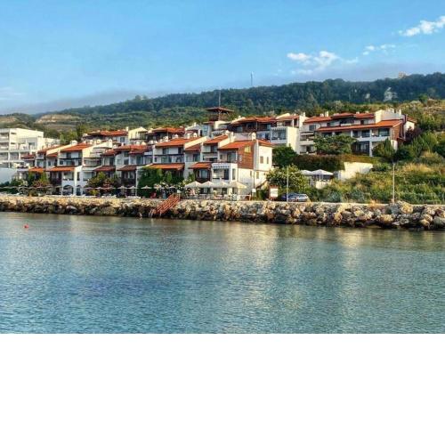 Apartments 8 meters from the sea
