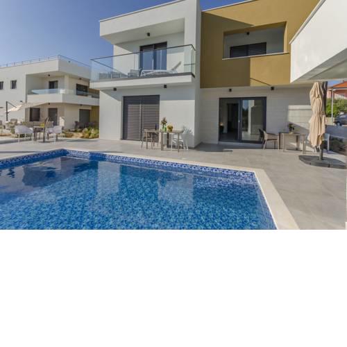 Apartments Adriana II