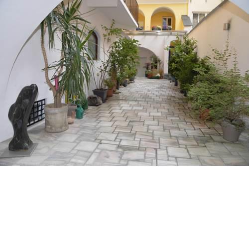 Apartments Alter Platz