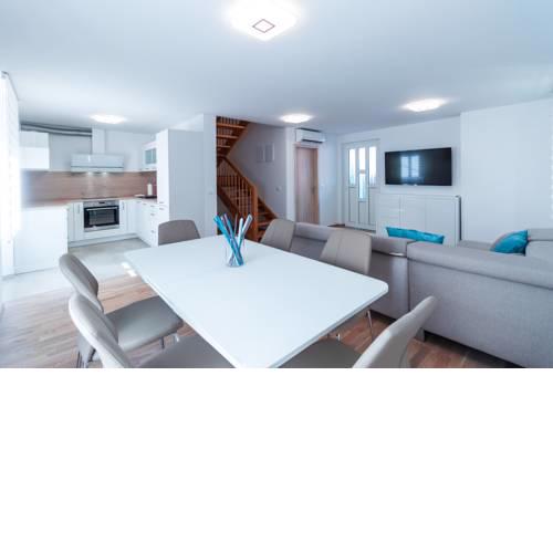 Apartments Amavi