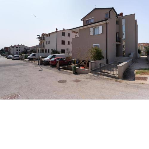 Apartments Anamarija