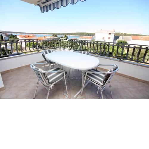 Apartments and rooms by the sea Barbat, Rab - 5068
