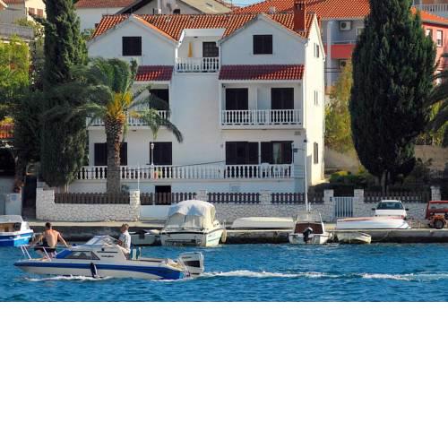 Apartments and rooms by the sea Seget Vranjica, Trogir - 5160