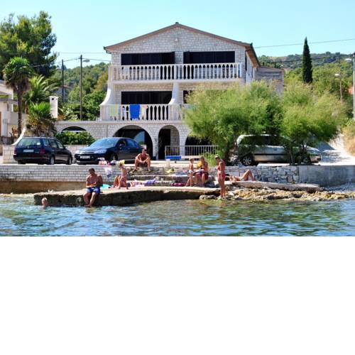 Apartments and rooms by the sea Slatine, Ciovo - 1134
