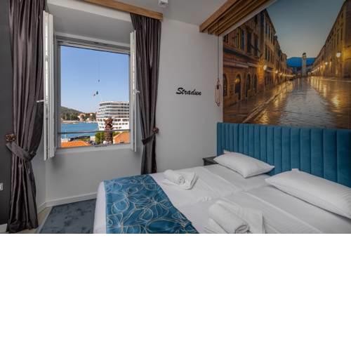Apartments and Rooms Villa Naida