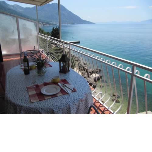 Apartments and rooms with a swimming pool Brist, Makarska - 15620