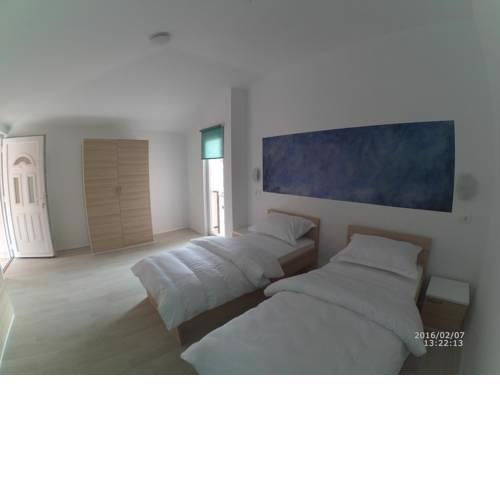 Apartments and rooms with a swimming pool Ploce, Neretva Delta - Usce Neretve - 15074