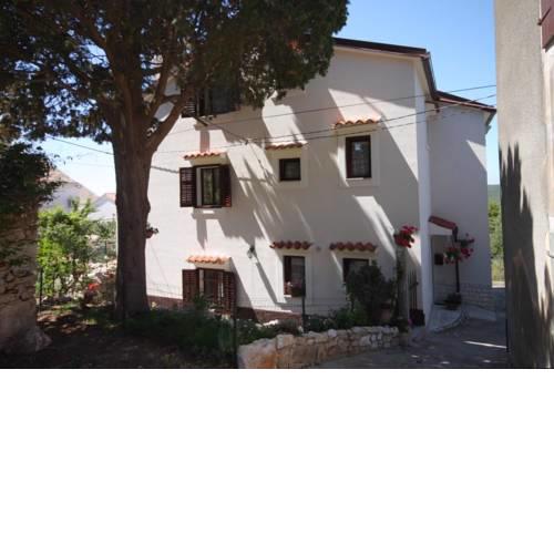 Apartments and rooms with parking space Cunski, Losinj - 2498