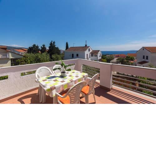 Apartments and rooms with parking space Krk - 5294