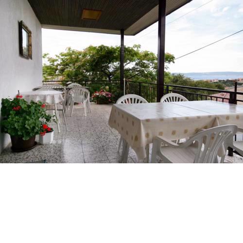 Apartments and rooms with parking space Novi Vinodolski - 2350