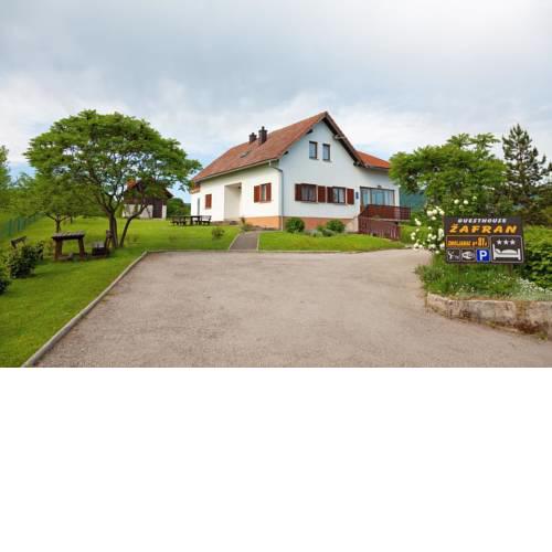 Apartments and rooms with parking space Smoljanac, Plitvice - 14023