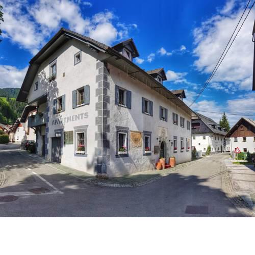 Apartments Belopeški Dvori