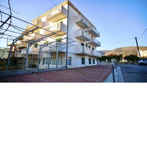 Apartments Betanija
