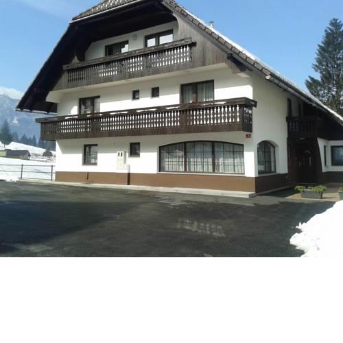 Apartments Bor