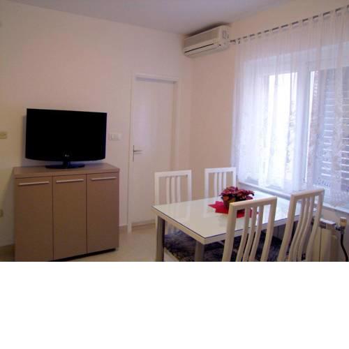 Apartments by the sea Baska Voda, Makarska - 12914