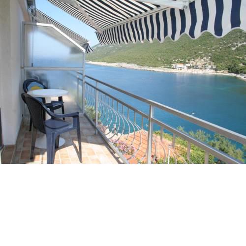 Apartments by the sea Cove Zarace (Gdinj) (Hvar) - 4598