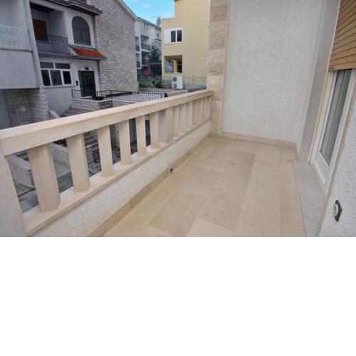 Apartments by the sea Duce, Omis - 5973