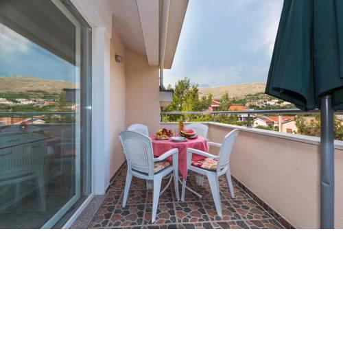Apartments by the sea Grebastica, Sibenik - 965