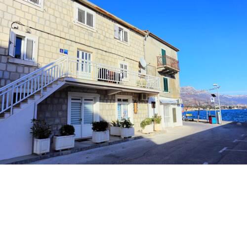 Apartments by the sea Kastel Novi, Kastela - 18118