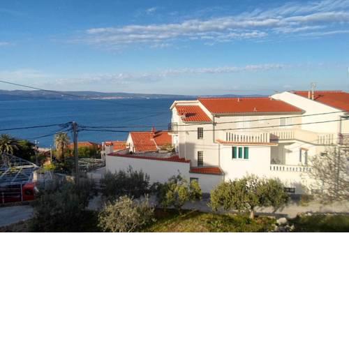Apartments by the sea Mali Rat (Omis) - 10014