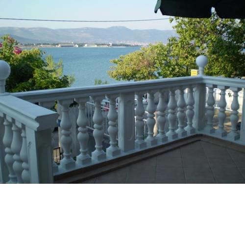 Apartments by the sea Mastrinka, Ciovo - 2033