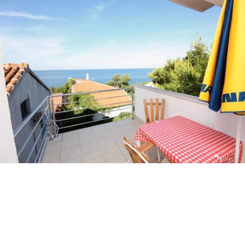 Apartments by the sea Murter - 5078