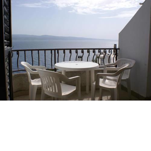 Apartments by the sea Nemira, Omis - 2782