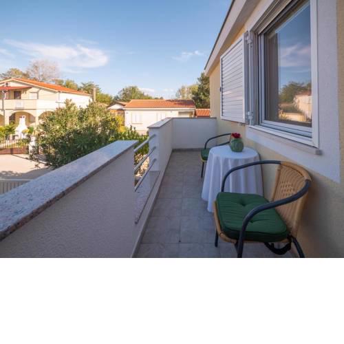 Apartments by the sea Nin, Zadar - 5838