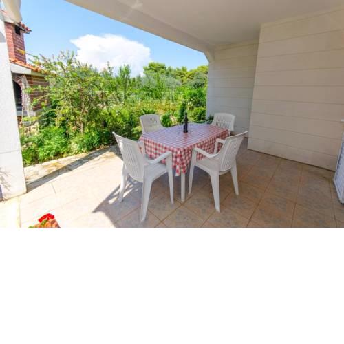 Apartments by the sea Okrug Gornji, Ciovo - 8440