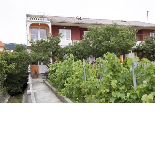 Apartments by the sea Palit, Rab - 11613