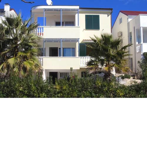 Apartments by the sea Petrcane, Zadar - 3274
