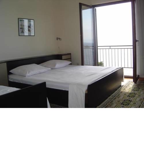 Apartments by the sea Podgora, Makarska - 12465