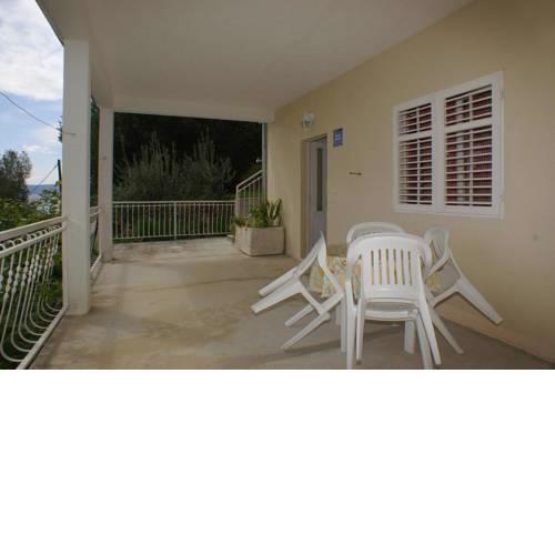 Apartments by the sea Podgora, Makarska - 2593