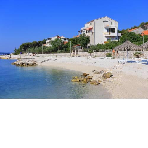 Apartments by the sea Seget Donji, Trogir - 10372