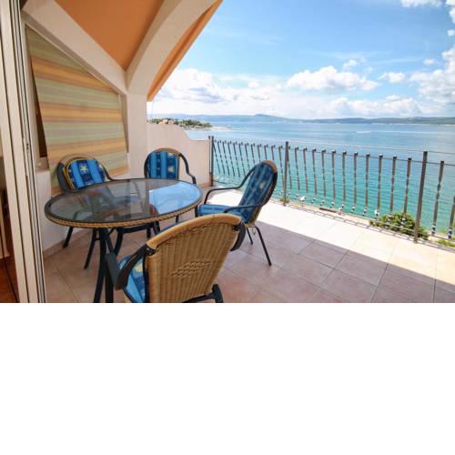 Apartments by the sea Selce, Crikvenica - 5206
