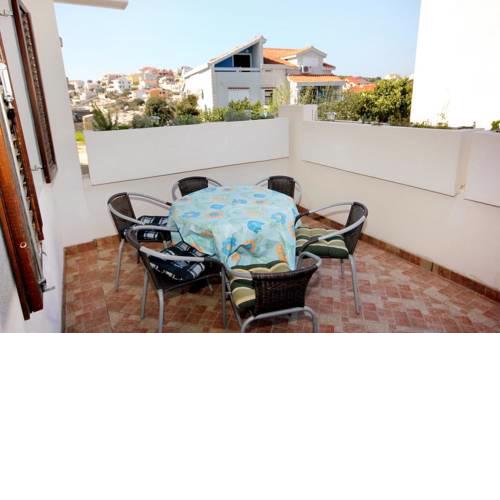 Apartments by the sea Sevid, Trogir - 9468