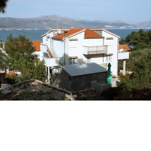 Apartments by the sea Slatine, Ciovo - 4871
