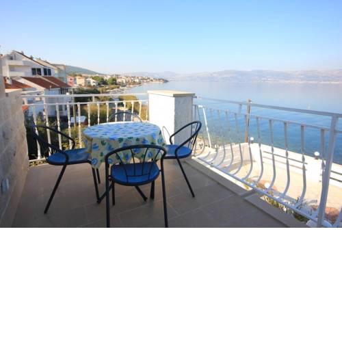 Apartments by the sea Slatine, Ciovo - 7512