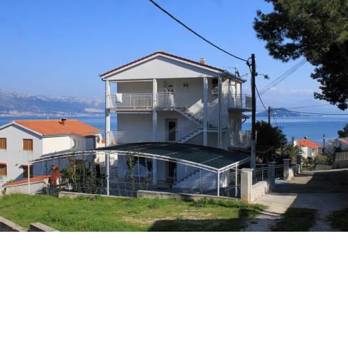 Apartments by the sea Slatine, Ciovo - 972