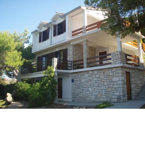 Apartments by the sea Stomorska, Solta - 5190
