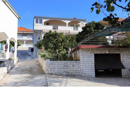 Apartments by the sea Trogir - 10342