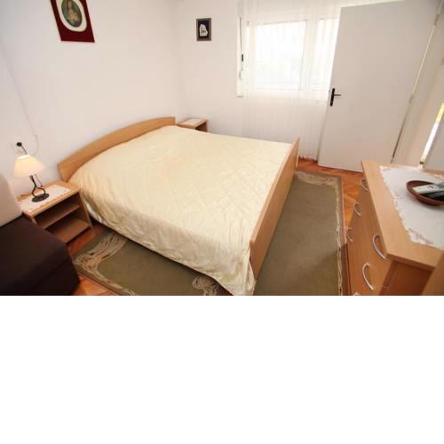 Apartments by the sea Trogir - 15011