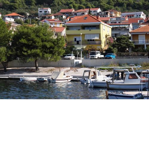 Apartments by the sea Trogir - 2052