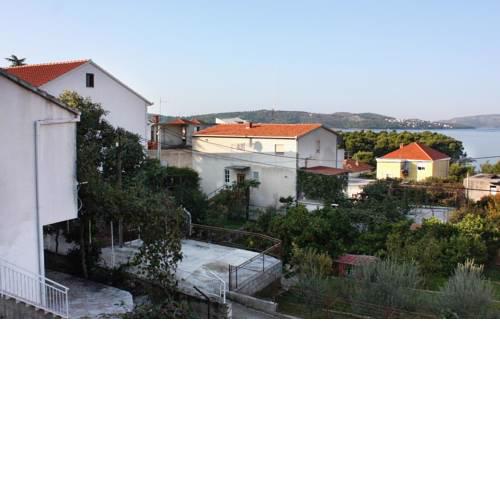 Apartments by the sea Trogir - 5227