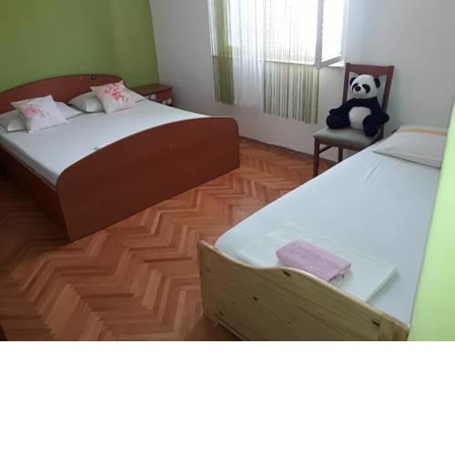 Apartments by the sea Trpanj, Peljesac - 14309