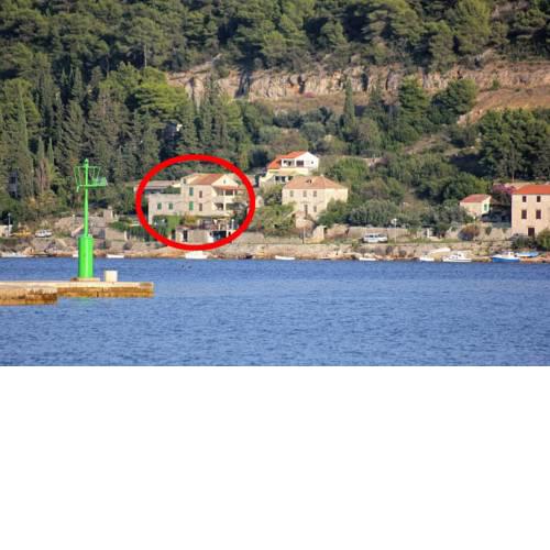 Apartments by the sea Vis - 8930